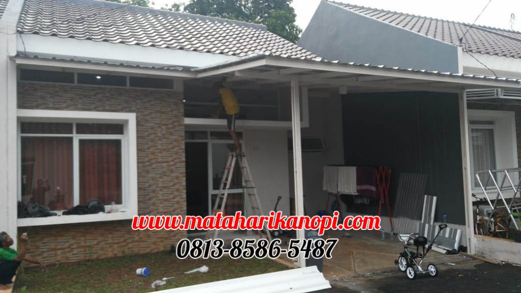 Hasil Pemasangan Kanopi Baja Ringan Atap Spandek Elegan Plus Cat Putih di Perum The Royal Felice Blok A4, Kalimulya Depok