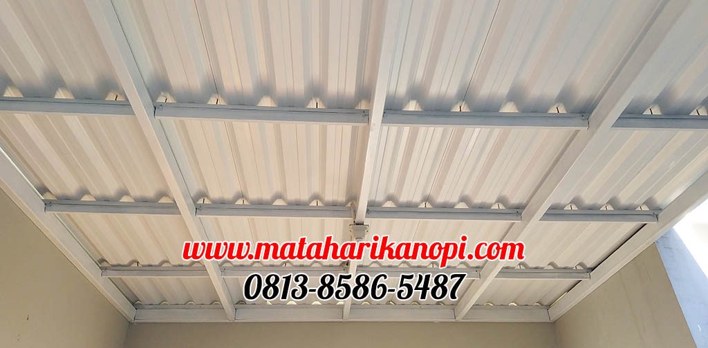 Hasil Pemasangan Kanopi Baja Ringan Atap Alderon Type Super Elegan Plus Cat Putih di Perum Ardena Residence - Belakang