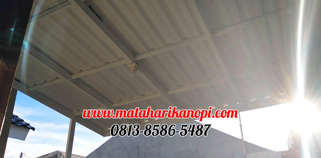 Hasil Pemasangan Kanopi Baja Ringan Atap Alderon Type Super Elegan Plus Cat Putih di Perum Ardena Residence - Belakang
