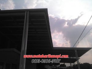 Hasil Pemasangan Kanopi Baja Ringan Atap Spandek Elegan Plus Cat Putih di Perum Proland Cibinong Bogor - Depan