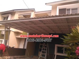 Hasil Pemasangan Kanopi Baja Ringan Atap Alderon Sunpenal Type Super Elegan Plus Cat Putih di Mampang Hills