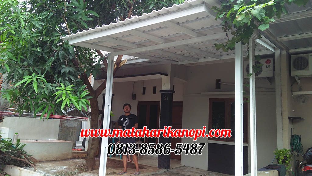 kanopi baja ringan atap alderon sunpanel elegan plus cat putih di CInere Agung Residence