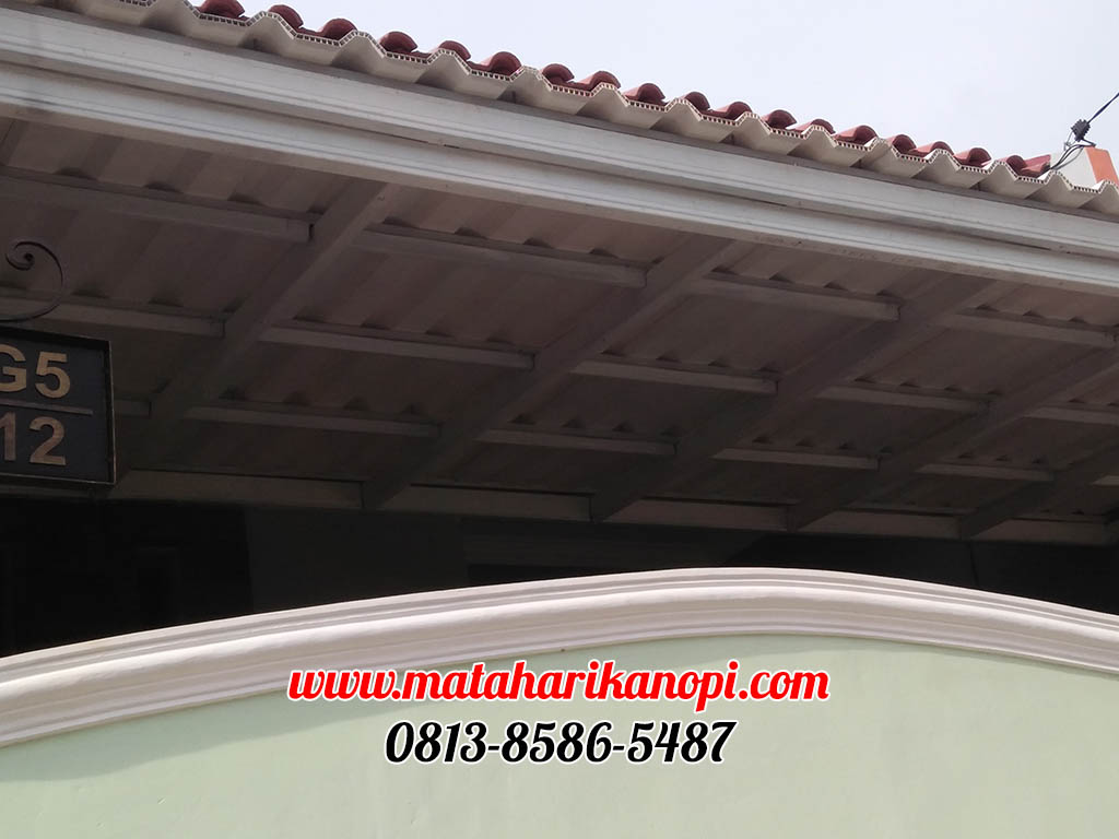 Hasil Pemasangan Kanopi Baja Ringan Atap Alderon Sunpanel Super Elegan Plus Cat Putih di Villa Pertiwi Depok