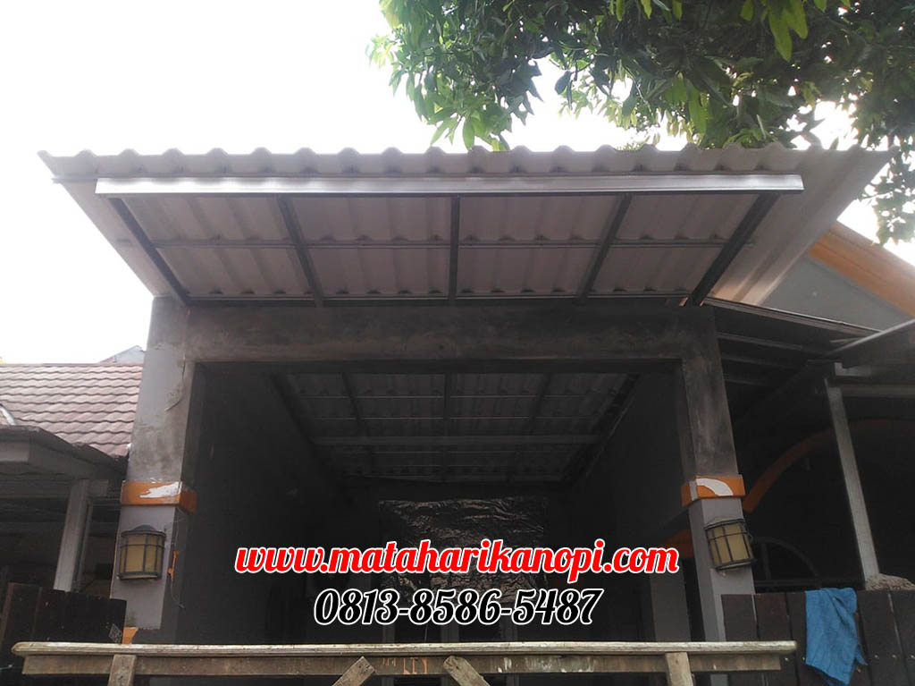 Hasil Pemasangan Kanopi Baja Ringan Atap Alderon Sunpanel Biru Type Standar di Perum Jatijajar Depok